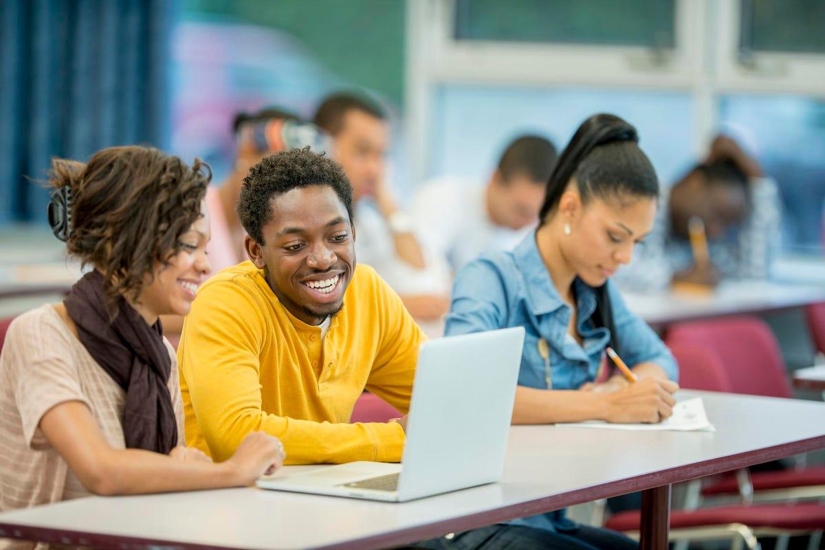 Dissertation Editing Service: Polishing Your Academic Masterpiece