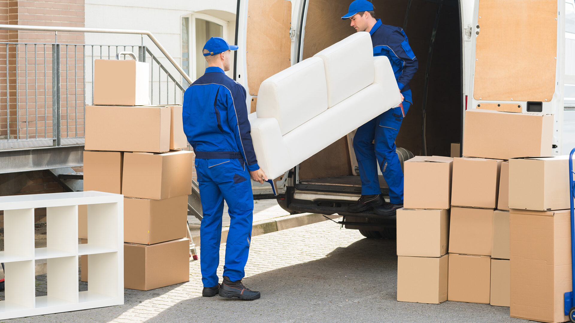 The Cost of Connectivity: International Courier Services and Speed Post Charges