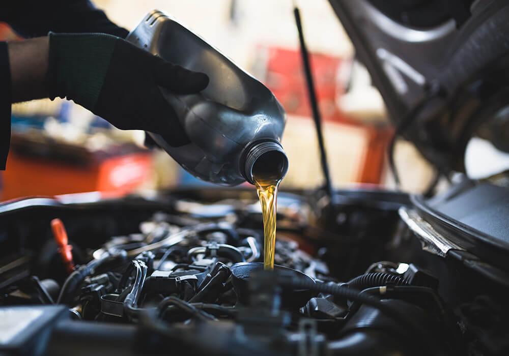 Exploring Convenient Oil Change Services in Vaughan at Magnum Auto Club