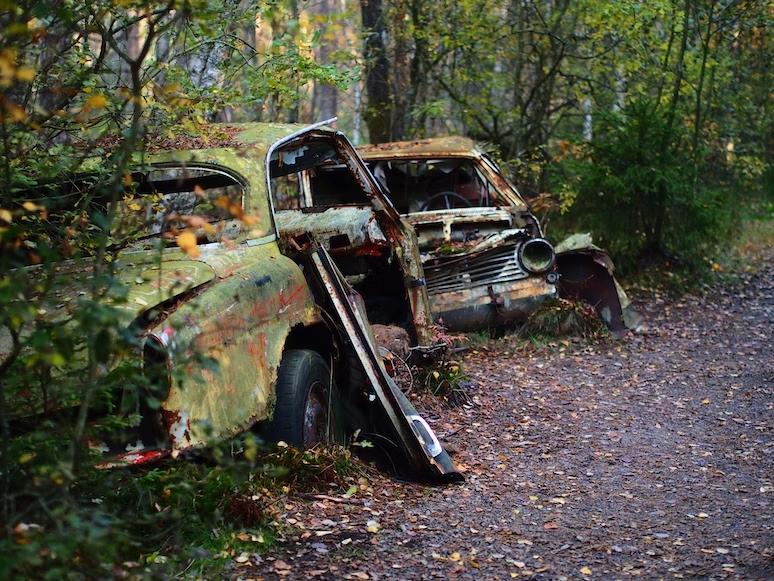 Exploring the Benefits of Professional Car Removal Services
