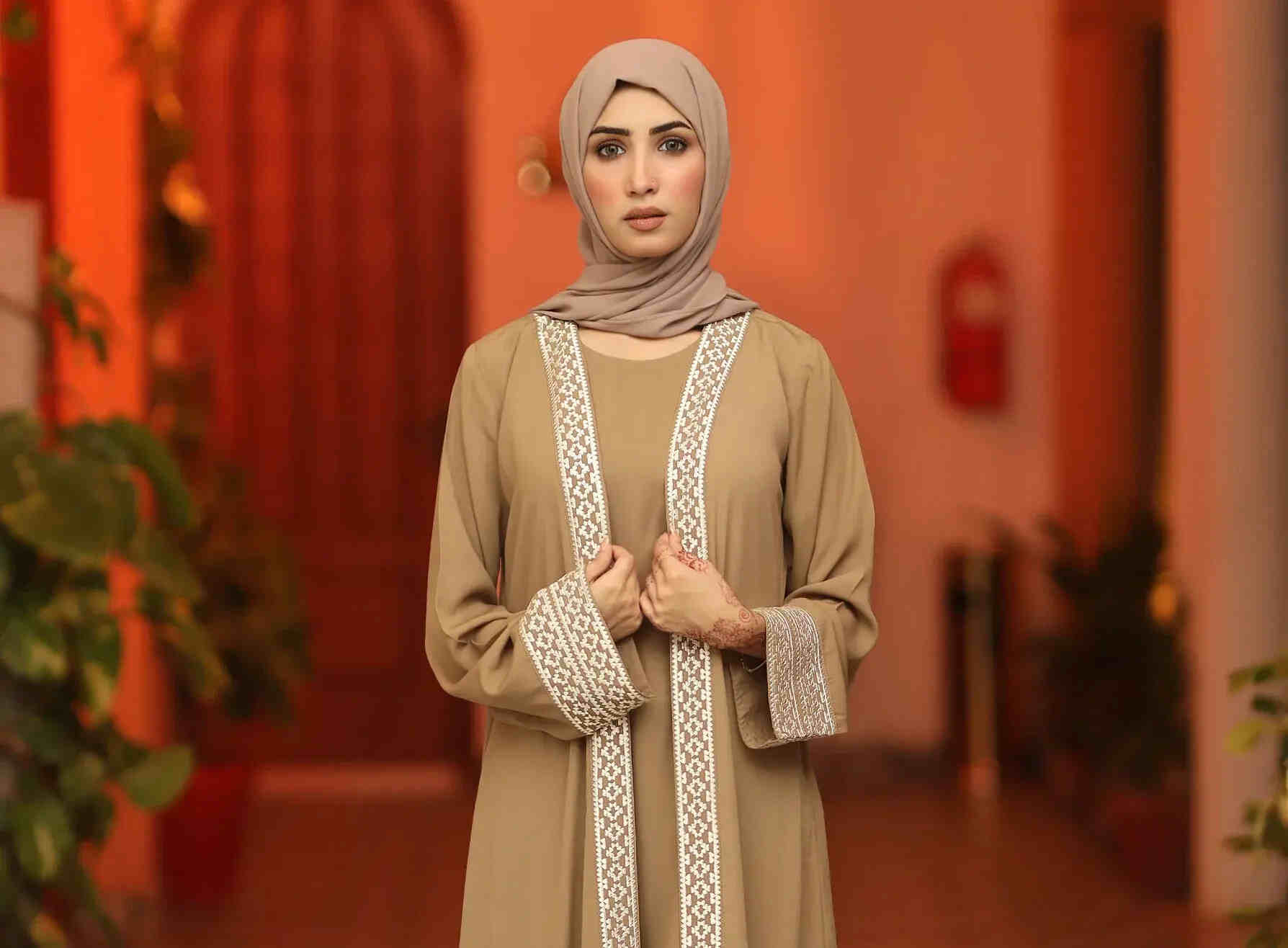 Festive Fashion: Embroidered Abayas for Holiday Celebrations