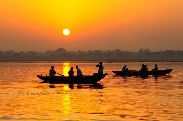 Unveiling the Best Places in Jhansi and the Charms of Gorakhpur