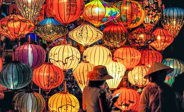 Shifting Cities or Countries? Top 15 Tips to Adapt Sensitively to a New Culture
